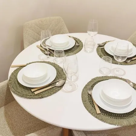 Chic Luxe Escape 2 Bedroom Retreat * Budapest