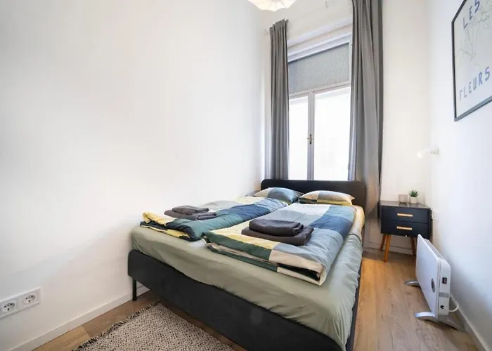 דירה Chic Luxe Escape 2 Bedroom Retreat