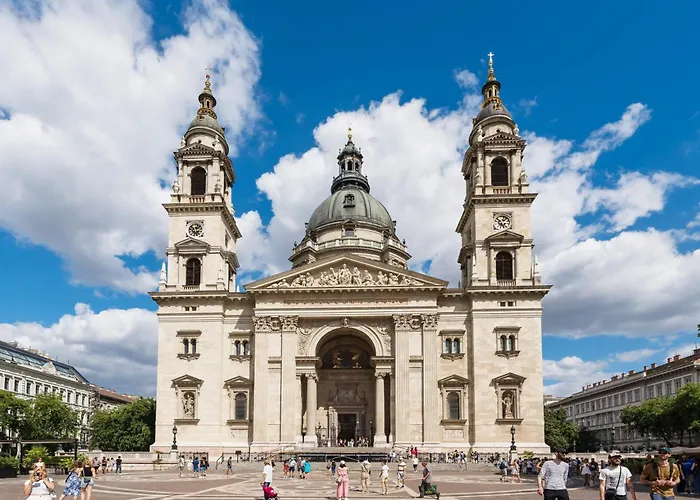 Apartman Chic Luxe Escape 2 Bedroom Retreat Budapest