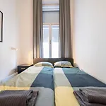 Chic Luxe Escape 2 Bedroom Retreat 布达佩斯