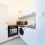 公寓 Chic Luxe Escape 2 Bedroom Retreat 布达佩斯