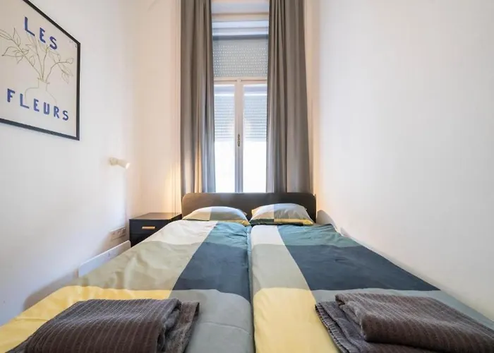 Chic Luxe Escape 2 Bedroom Retreat Budapest