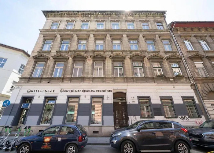 Chic Luxe Escape 2 Bedroom Retreat Lägenhet Budapest